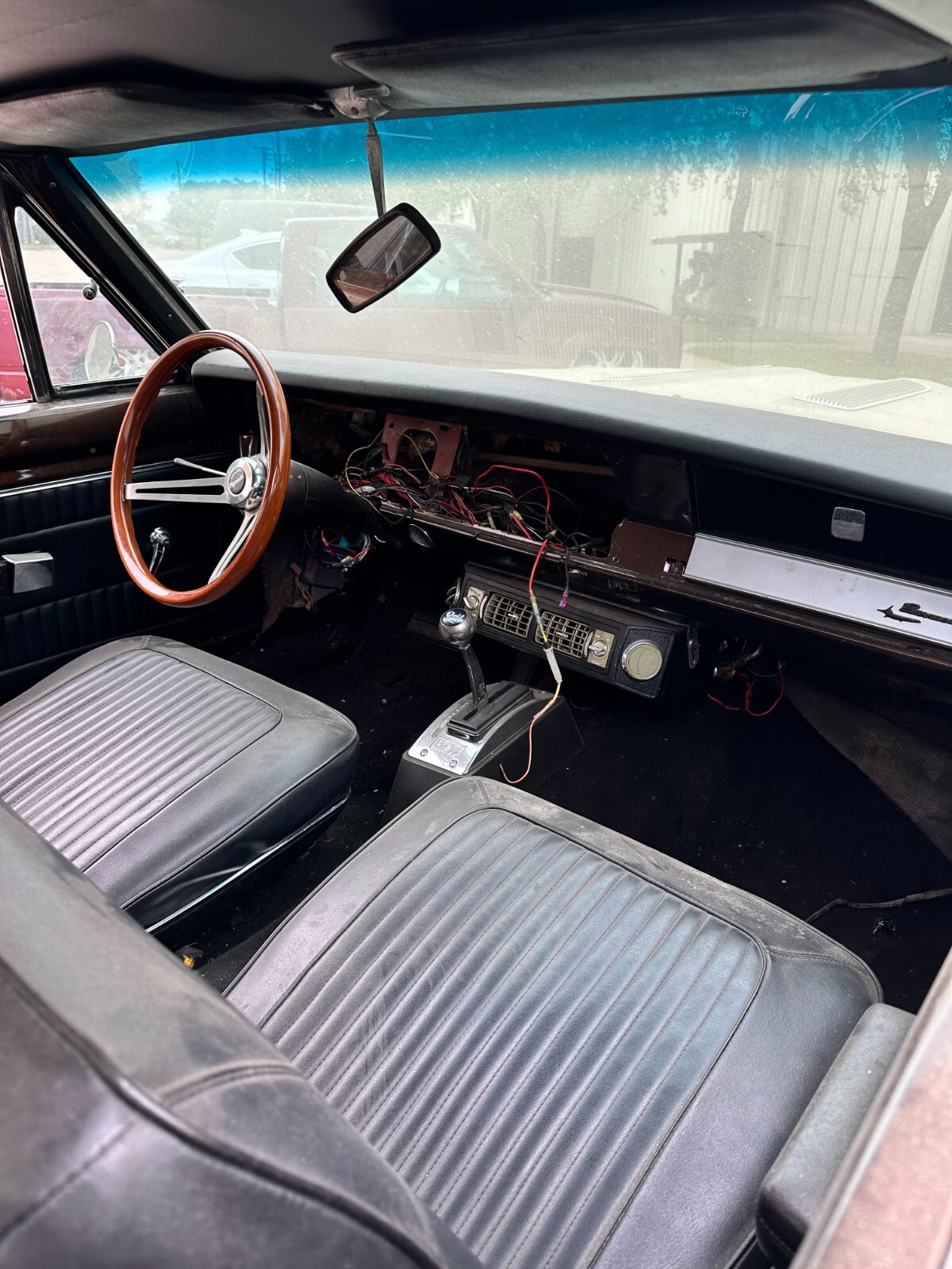Plymouth-Barracuda-1967-10