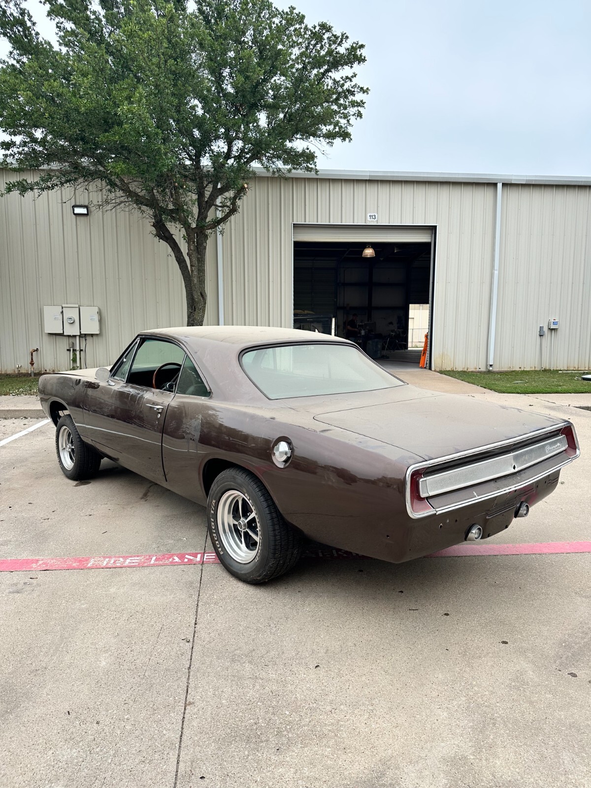 Plymouth-Barracuda-1967-2