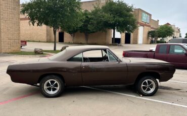 Plymouth-Barracuda-1967-5
