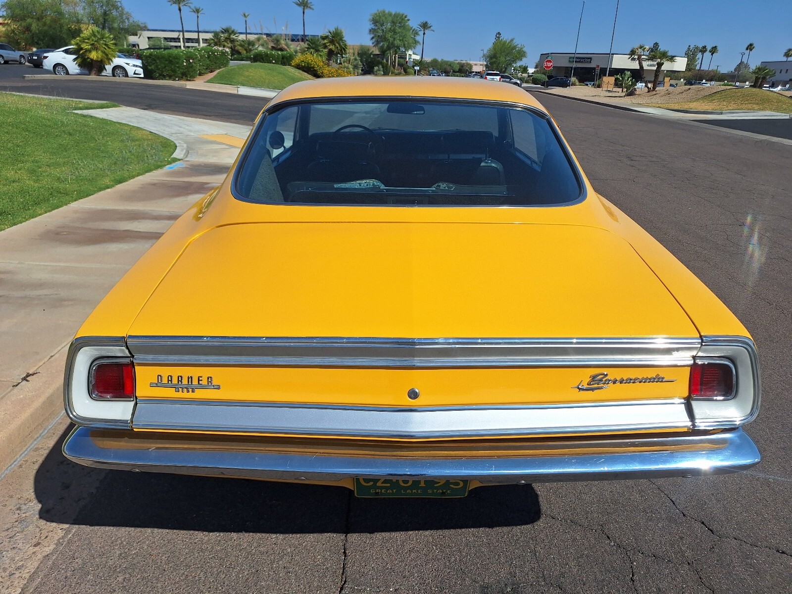 Plymouth-Barracuda-1968-2