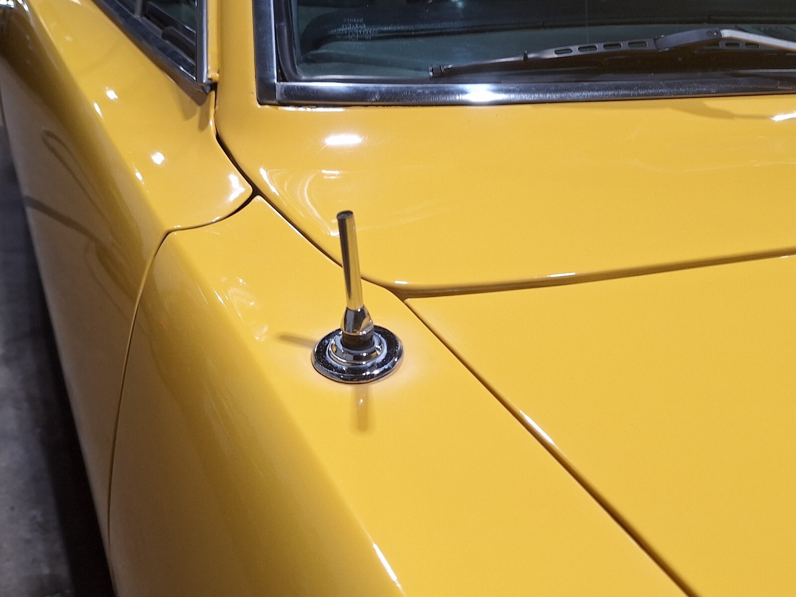 Plymouth-Barracuda-1968-25