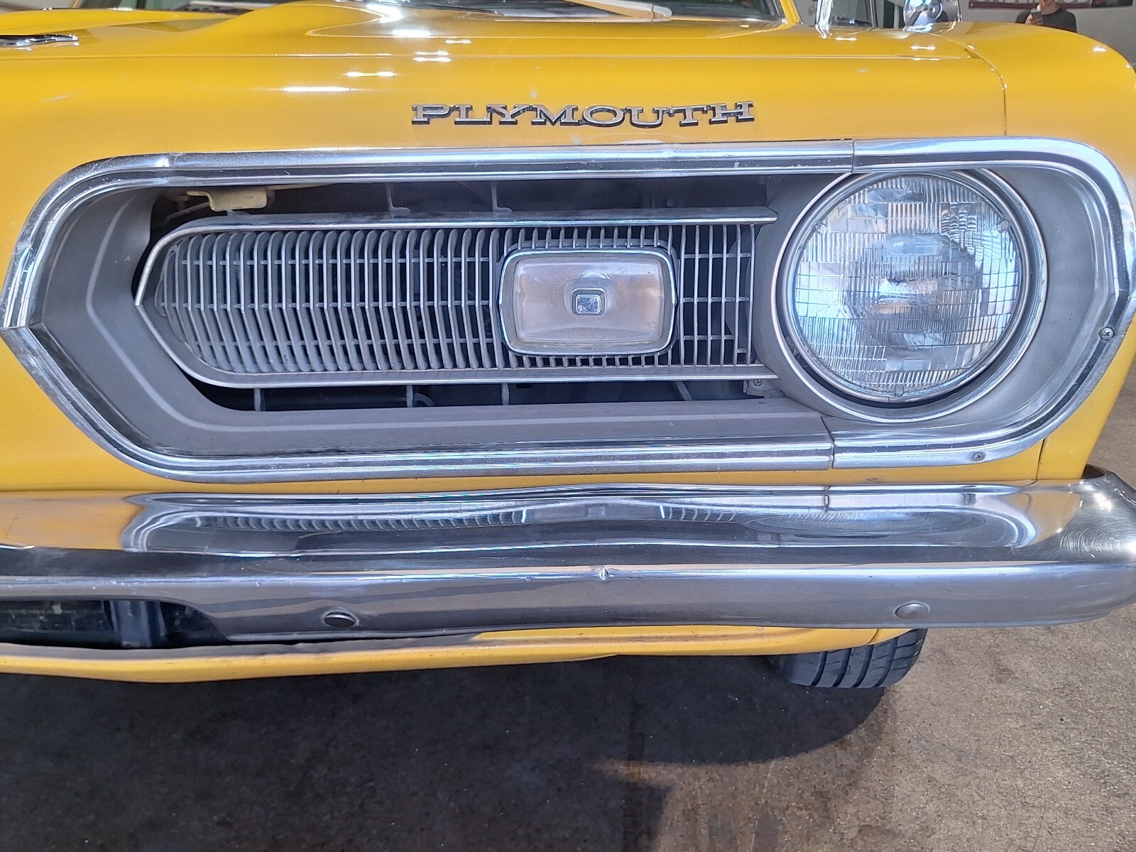 Plymouth-Barracuda-1968-26