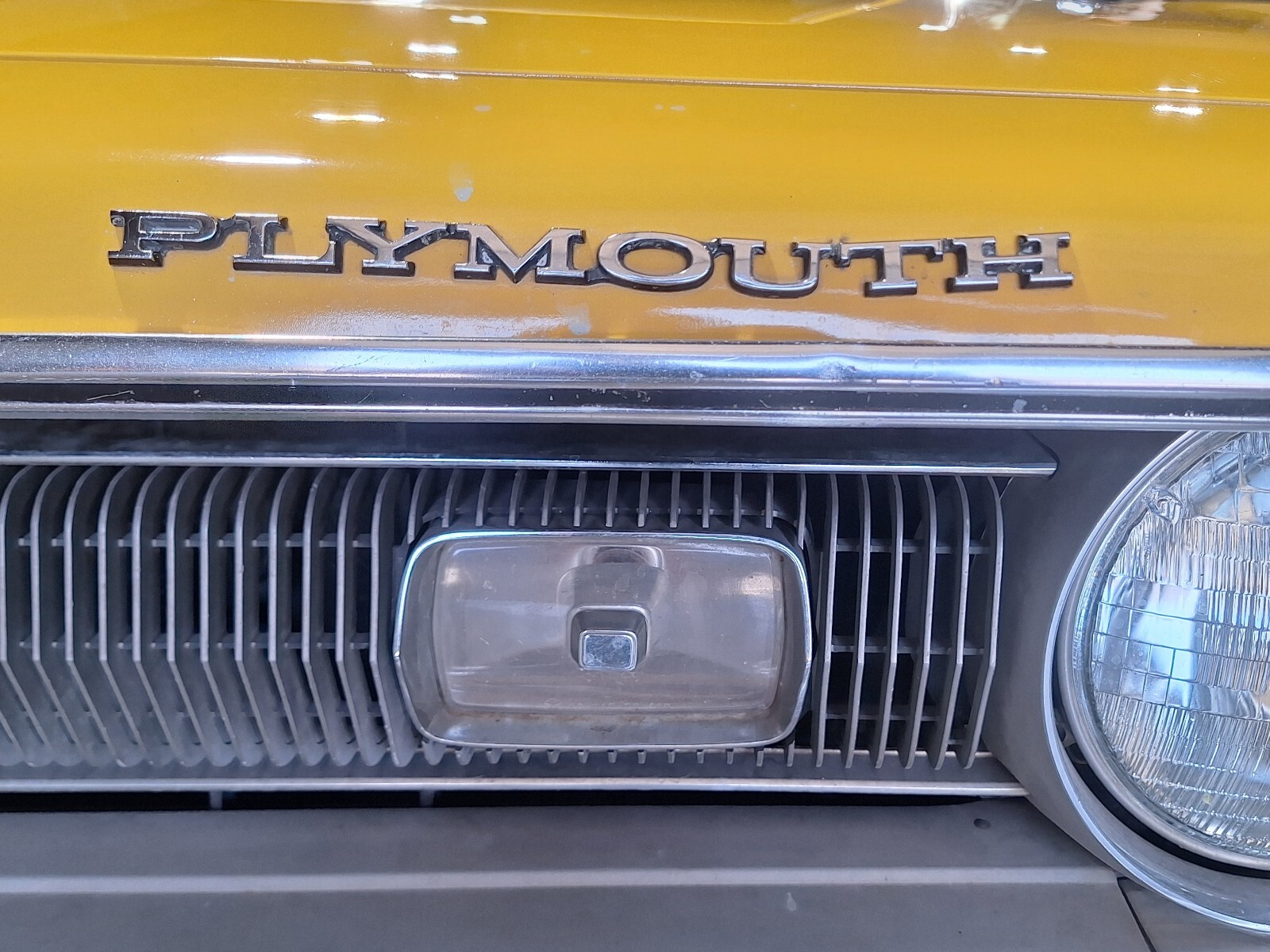 Plymouth-Barracuda-1968-27