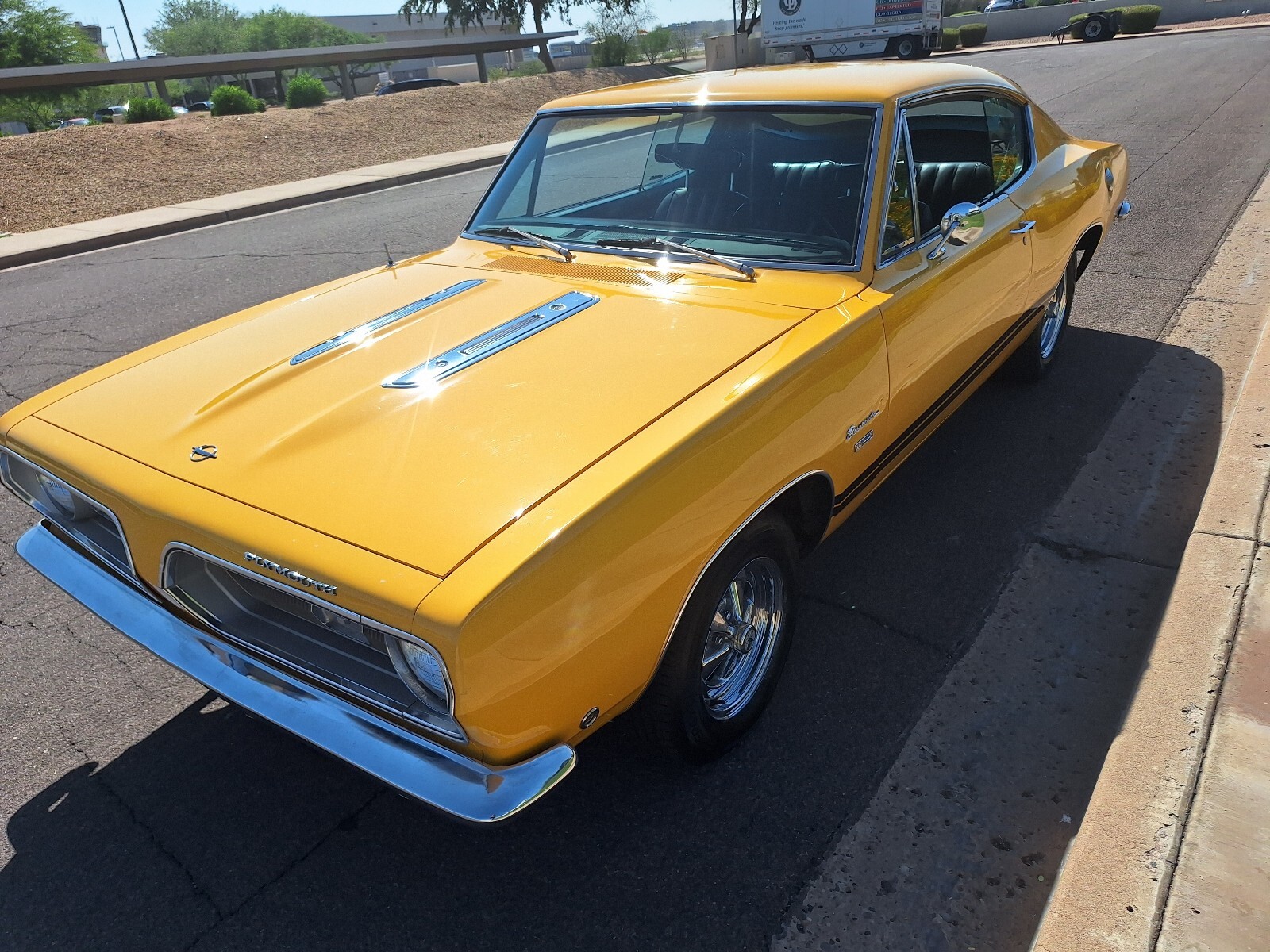 Plymouth-Barracuda-1968-4