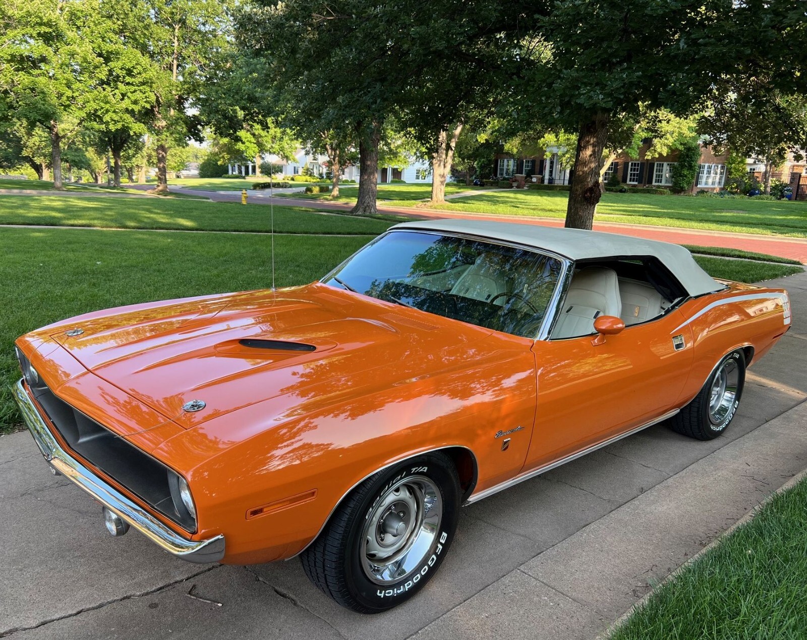 Plymouth-Barracuda-1970-Convertible-4