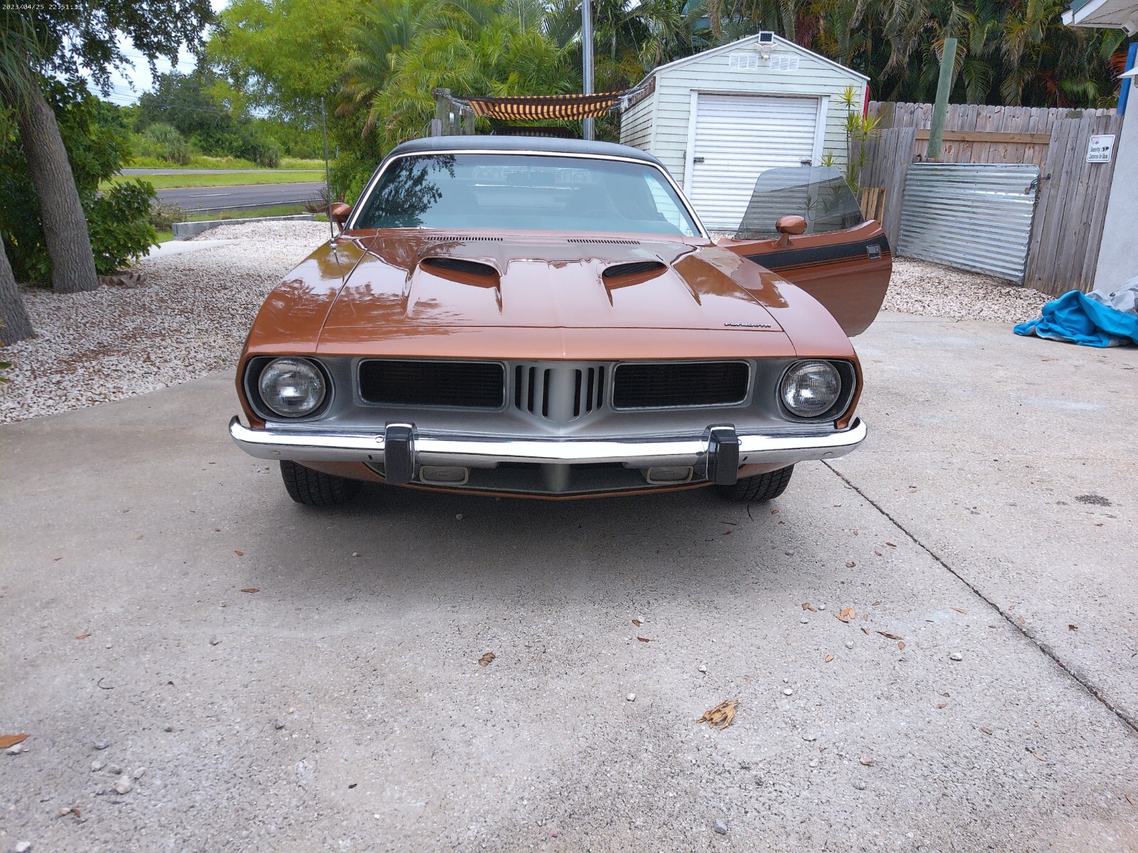 Plymouth-Barracuda-1973-Coupe-2