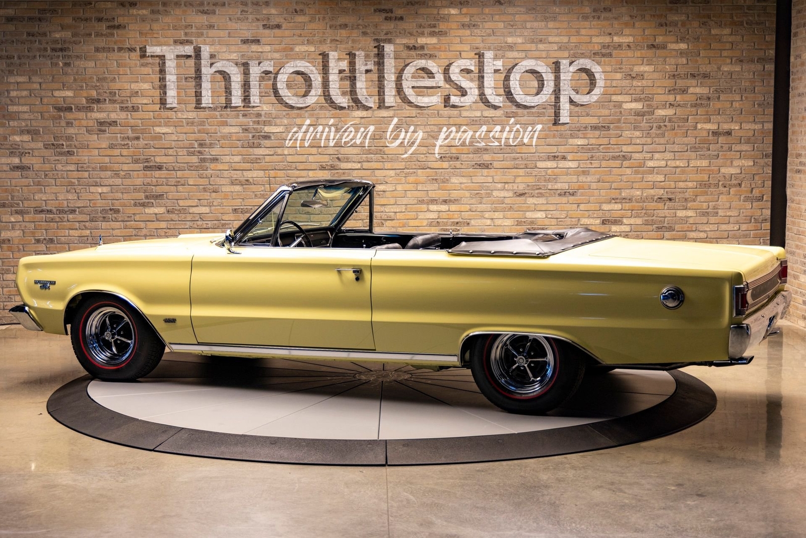 Plymouth-Belvedere-1967-Convertible-10