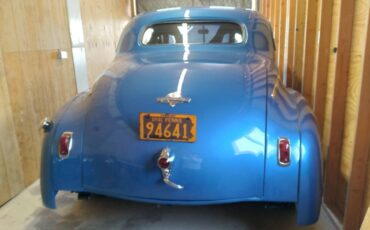 Plymouth-Business-coupe-1941-blue-1