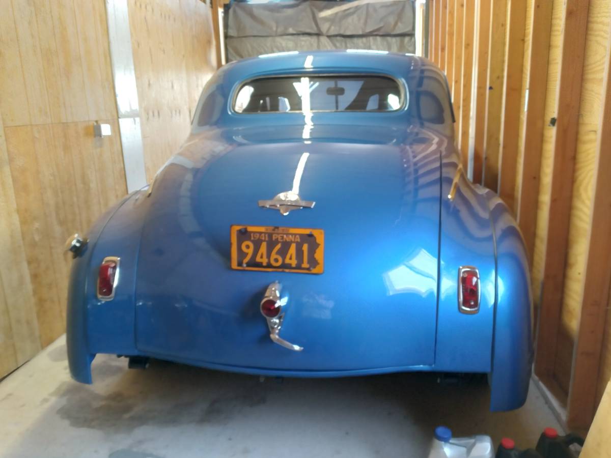 Plymouth-Business-coupe-1941-blue-1