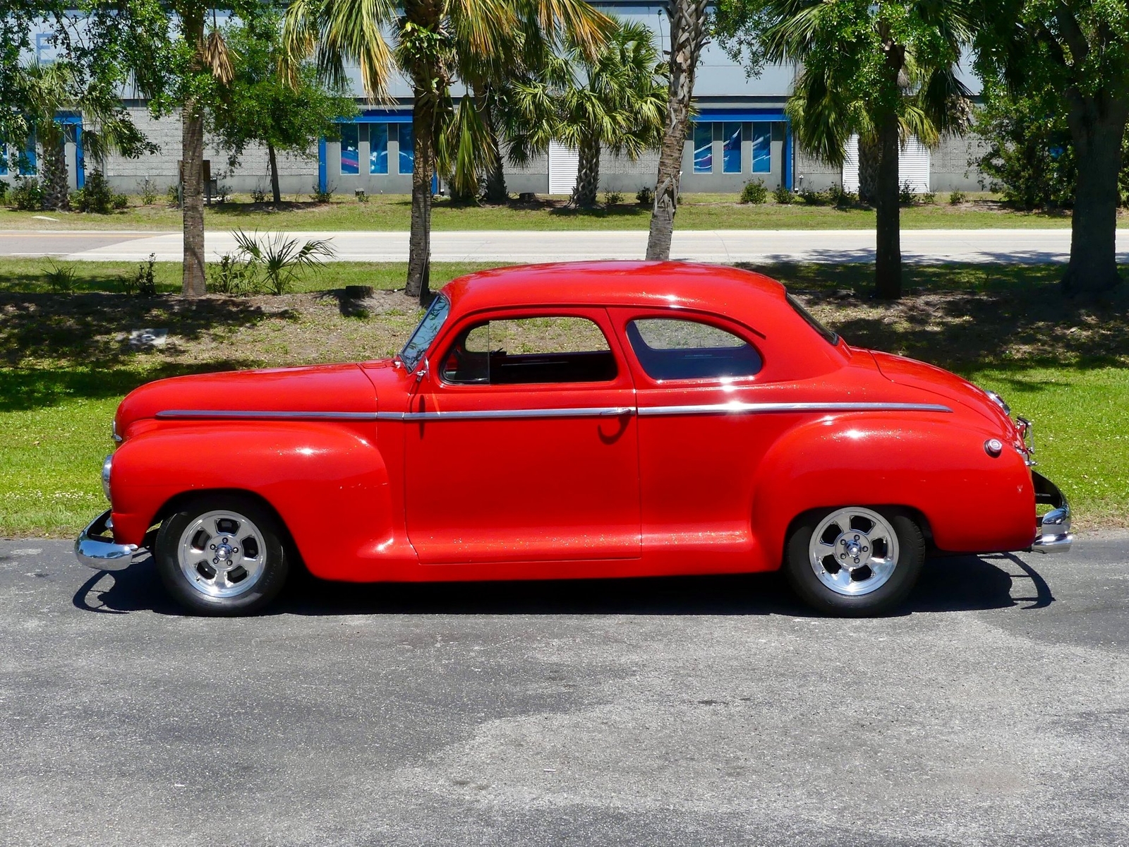 Plymouth-Custom-1948-Sedan-11
