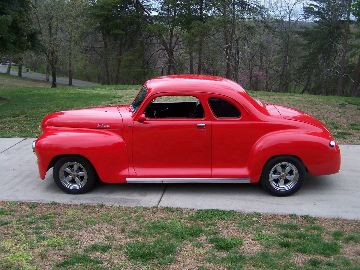 Plymouth-Custom-coupe-1947-red-1