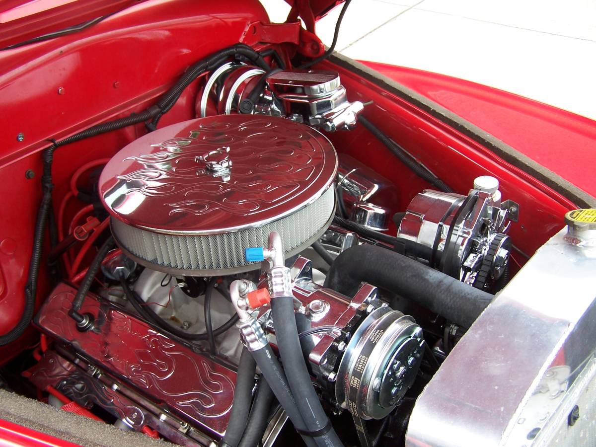 Plymouth-Custom-coupe-1947-red-8