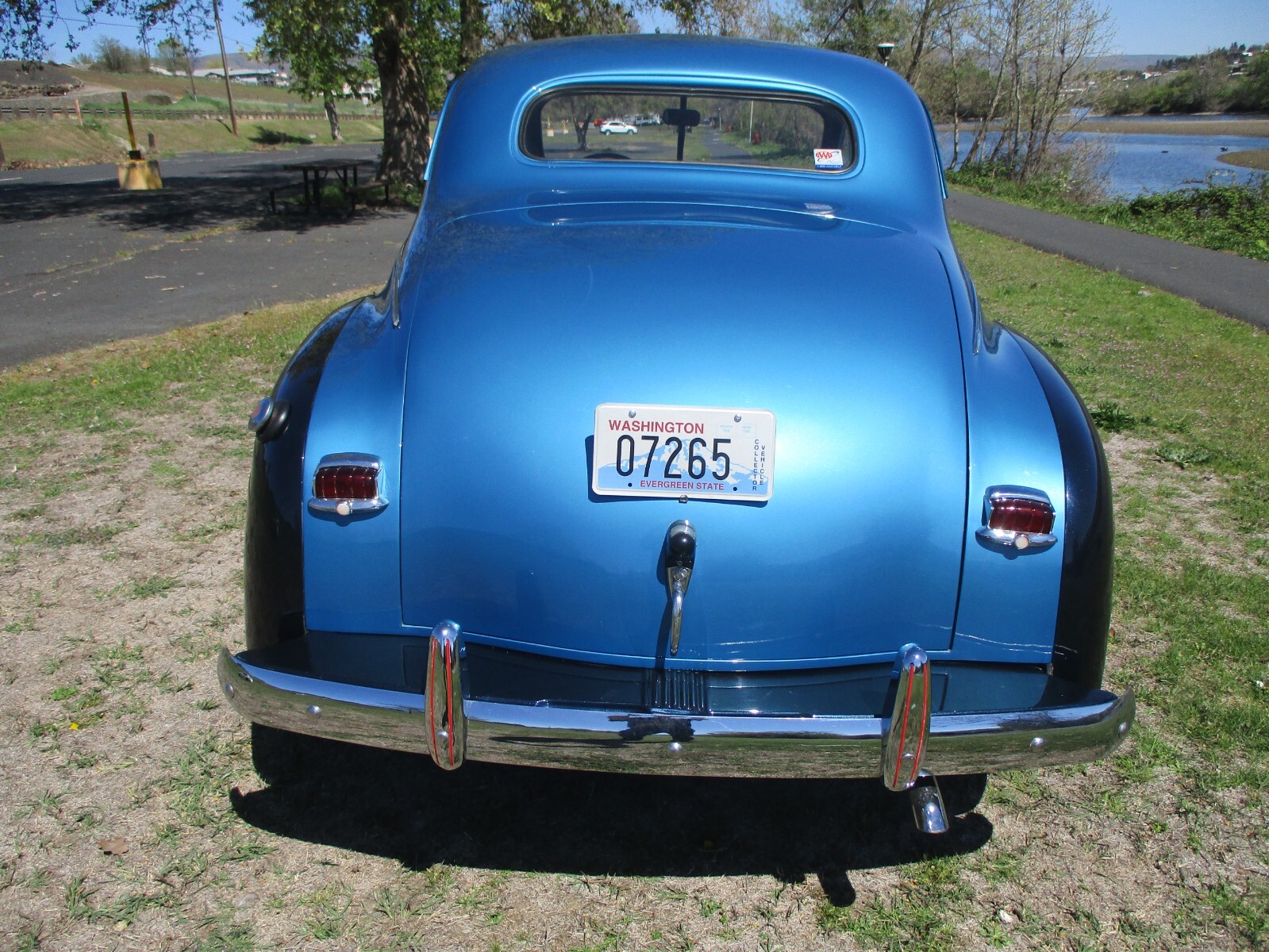 Plymouth-Deluxe-1940-Coupe-13