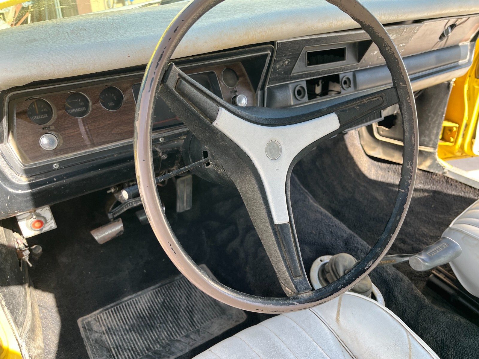 Plymouth-Duster-1973-12