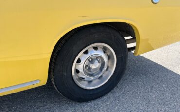 Plymouth-Duster-1973-6