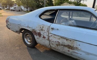 Plymouth-Duster-1973-Coupe-16