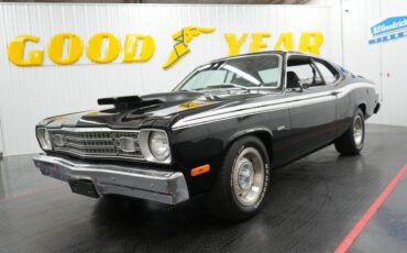 Plymouth-Duster-1974-1