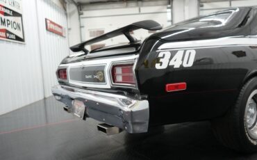 Plymouth-Duster-1974-15