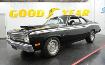 Plymouth-Duster-1974-3