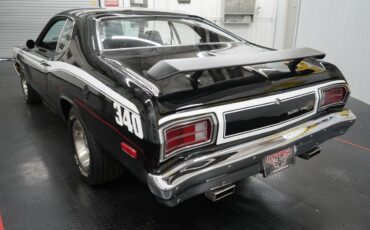Plymouth-Duster-1974-6
