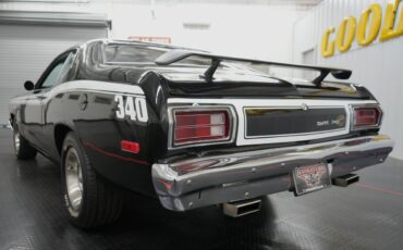 Plymouth-Duster-1974-7