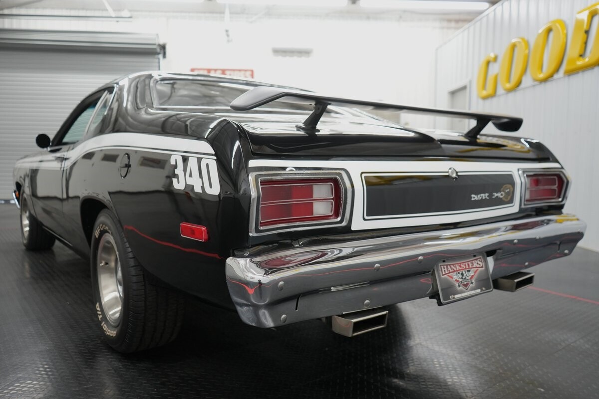 Plymouth-Duster-1974-7
