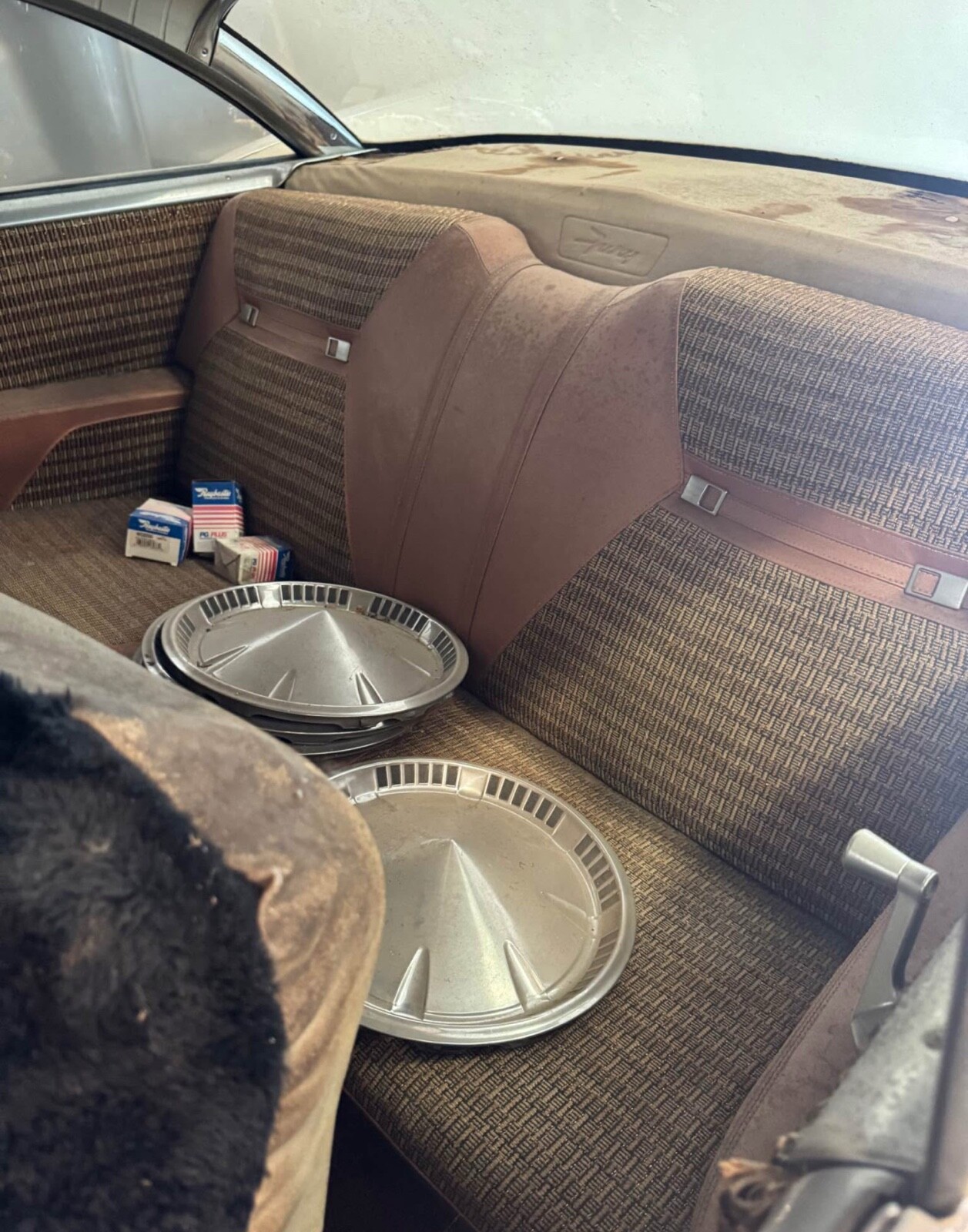 Plymouth-Fury-1959-Coupe-12