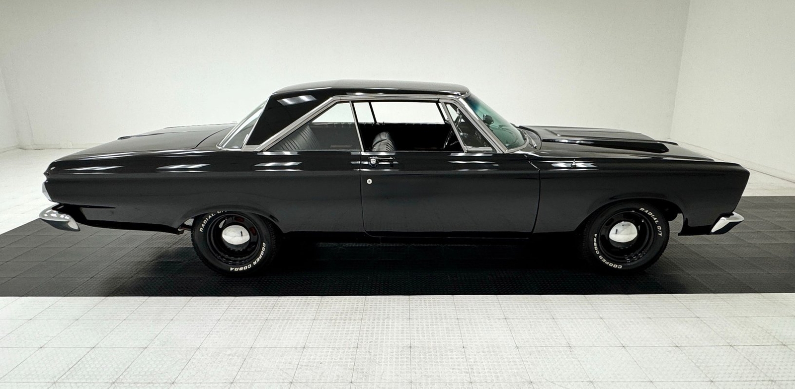 Plymouth-Fury-1965-Hardtop-5