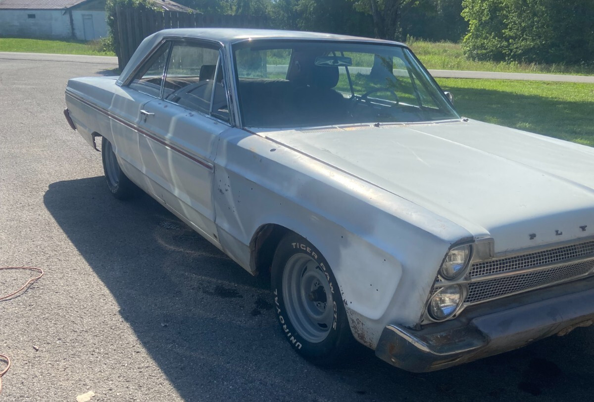 Plymouth-Fury-1965-Sedan-3