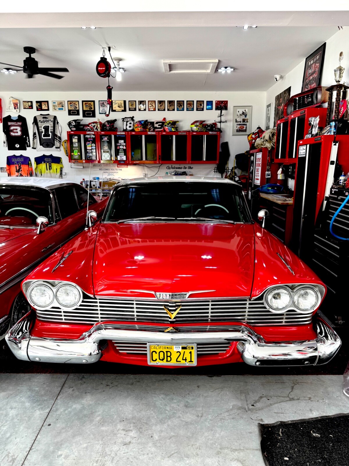 Plymouth-Fury-Christine-1958-Coupe-1
