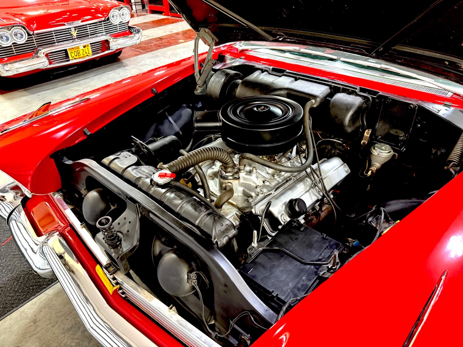 Plymouth-Fury-Christine-1958-Coupe-10