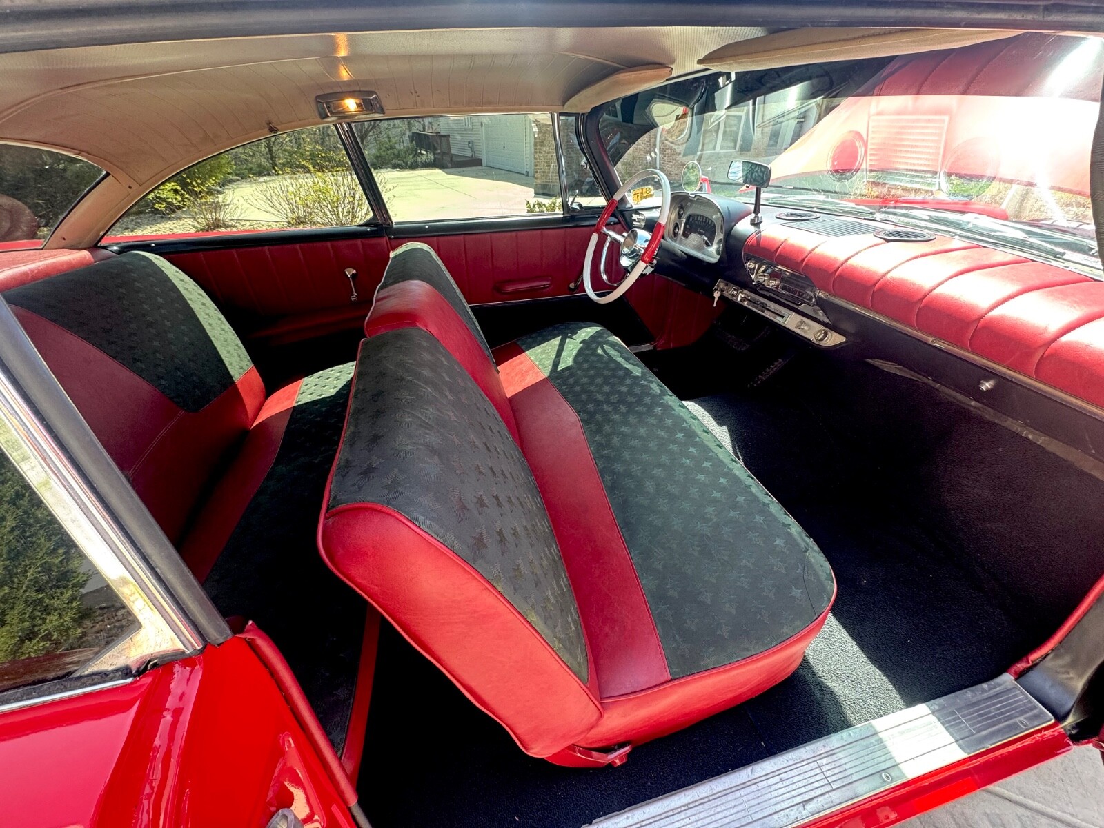 Plymouth-Fury-Christine-1958-Coupe-19