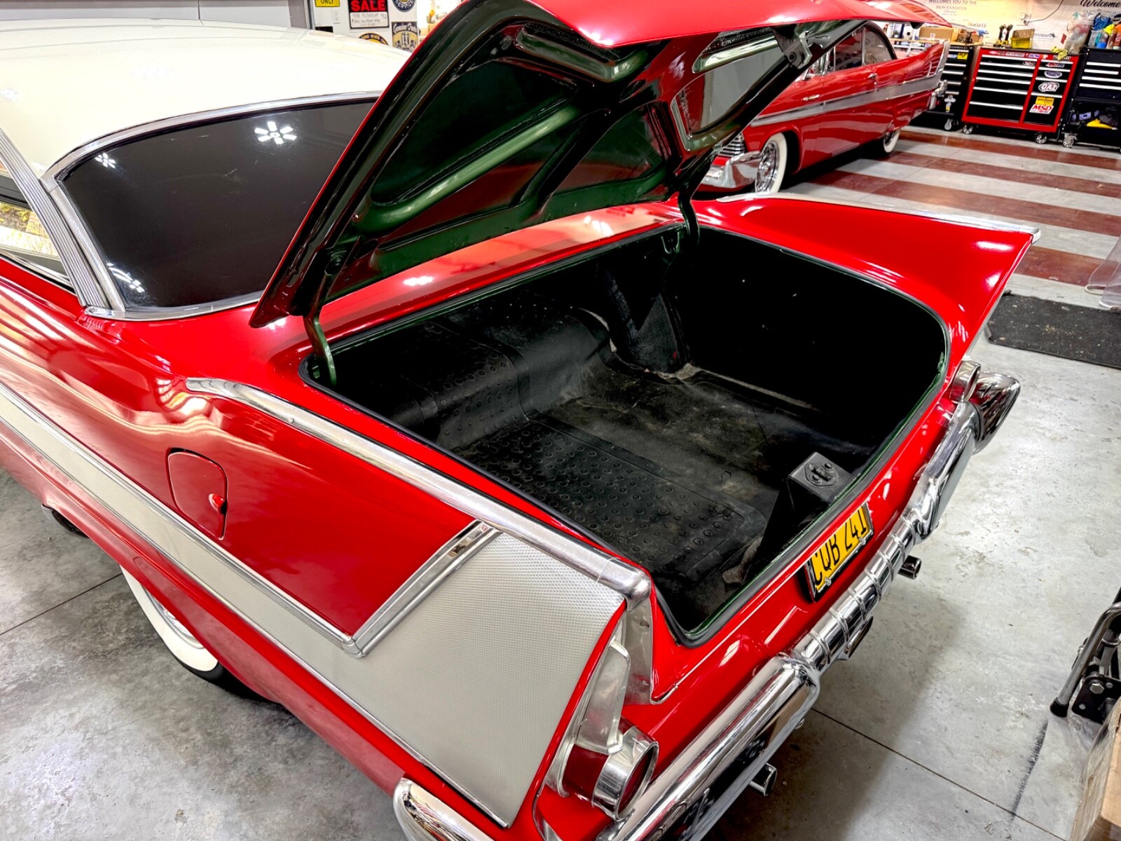 Plymouth-Fury-Christine-1958-Coupe-26
