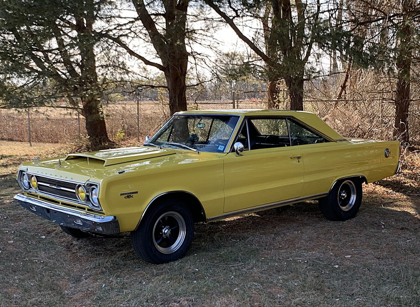 Plymouth-GTX-1967-Coupe-2