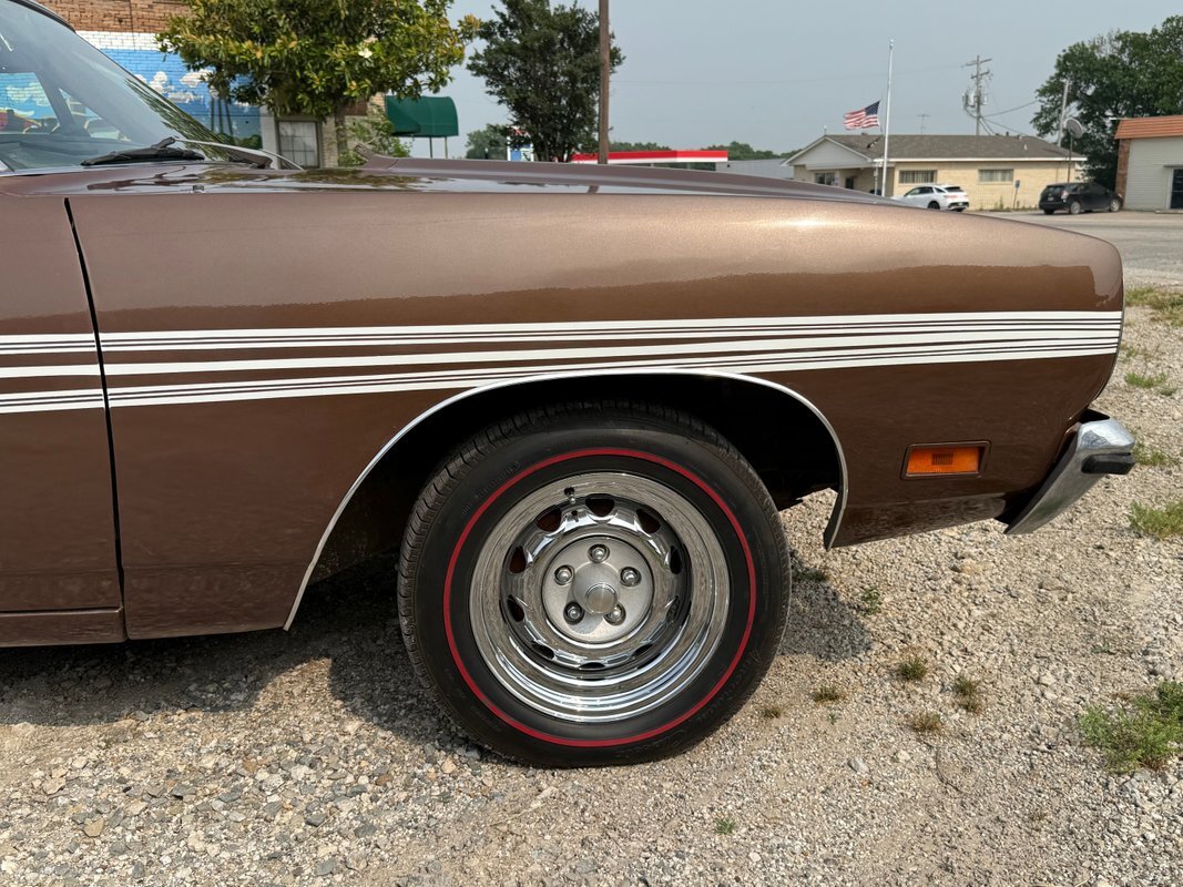 Plymouth-GTX-1970-30