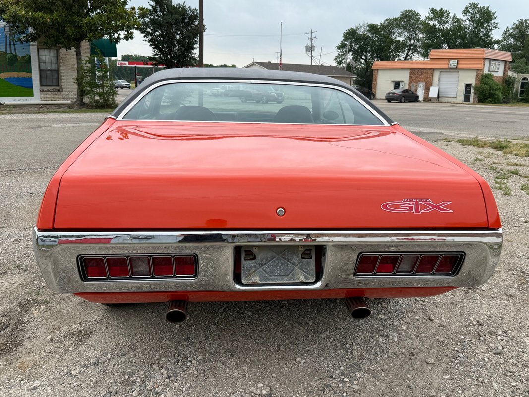 Plymouth-GTX-1971-7