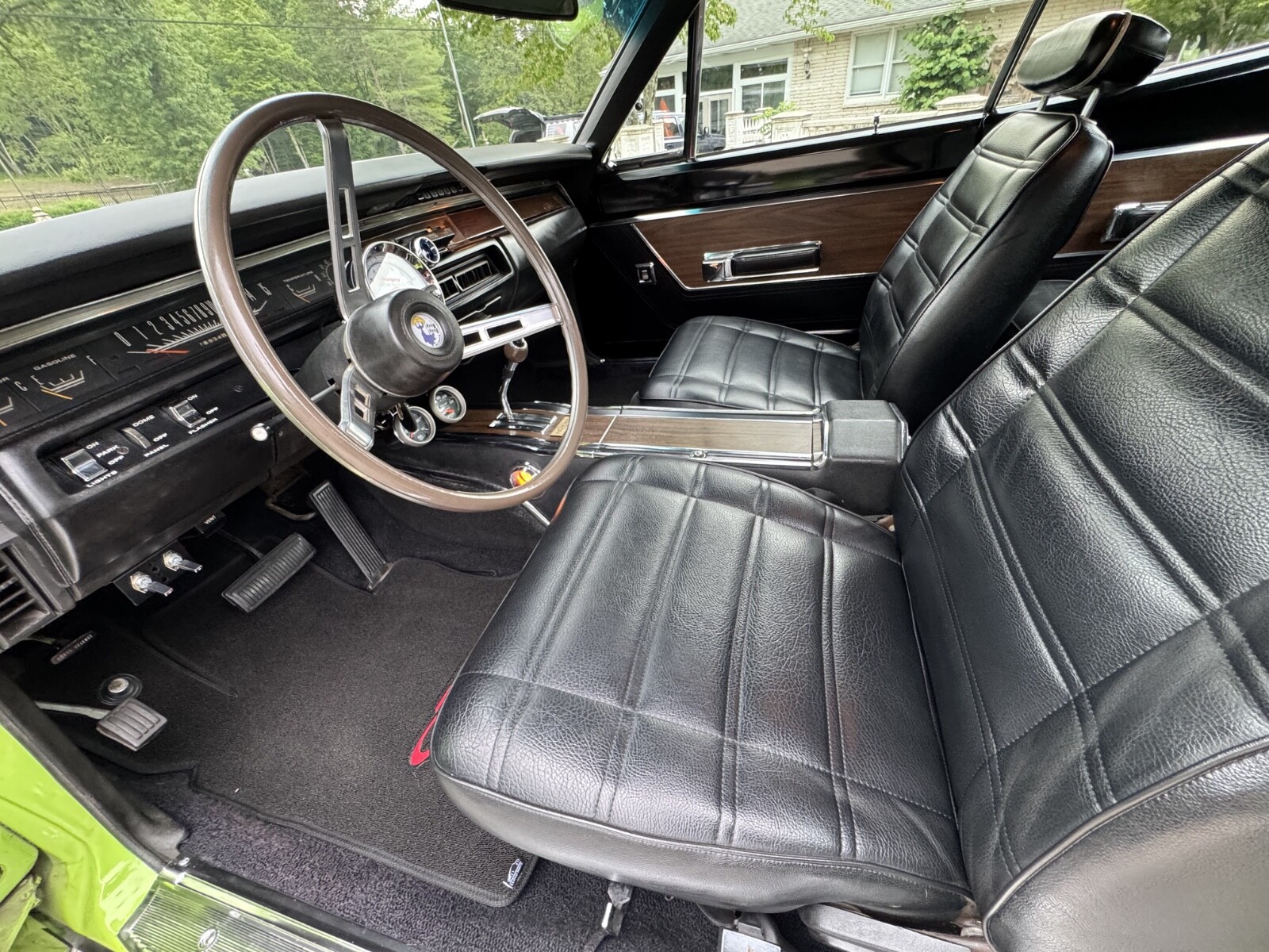 Plymouth-Other-1969-Sedan-17