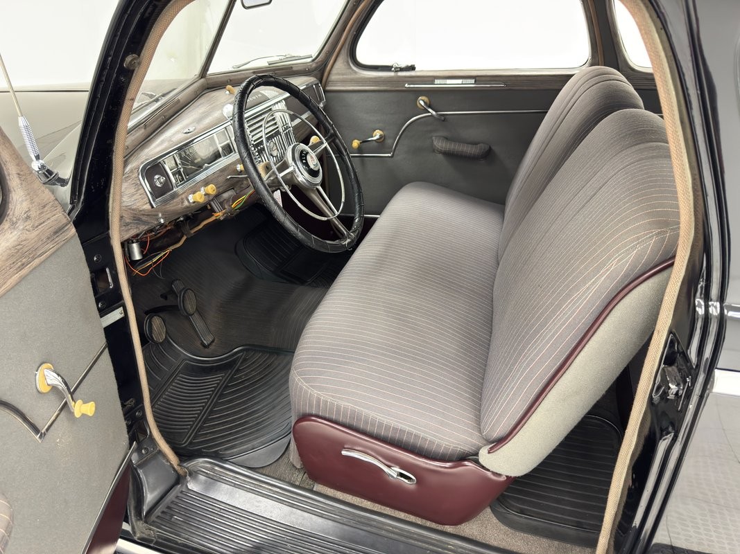 Plymouth-P15-C-Special-Deluxe-1948-Coupe-36