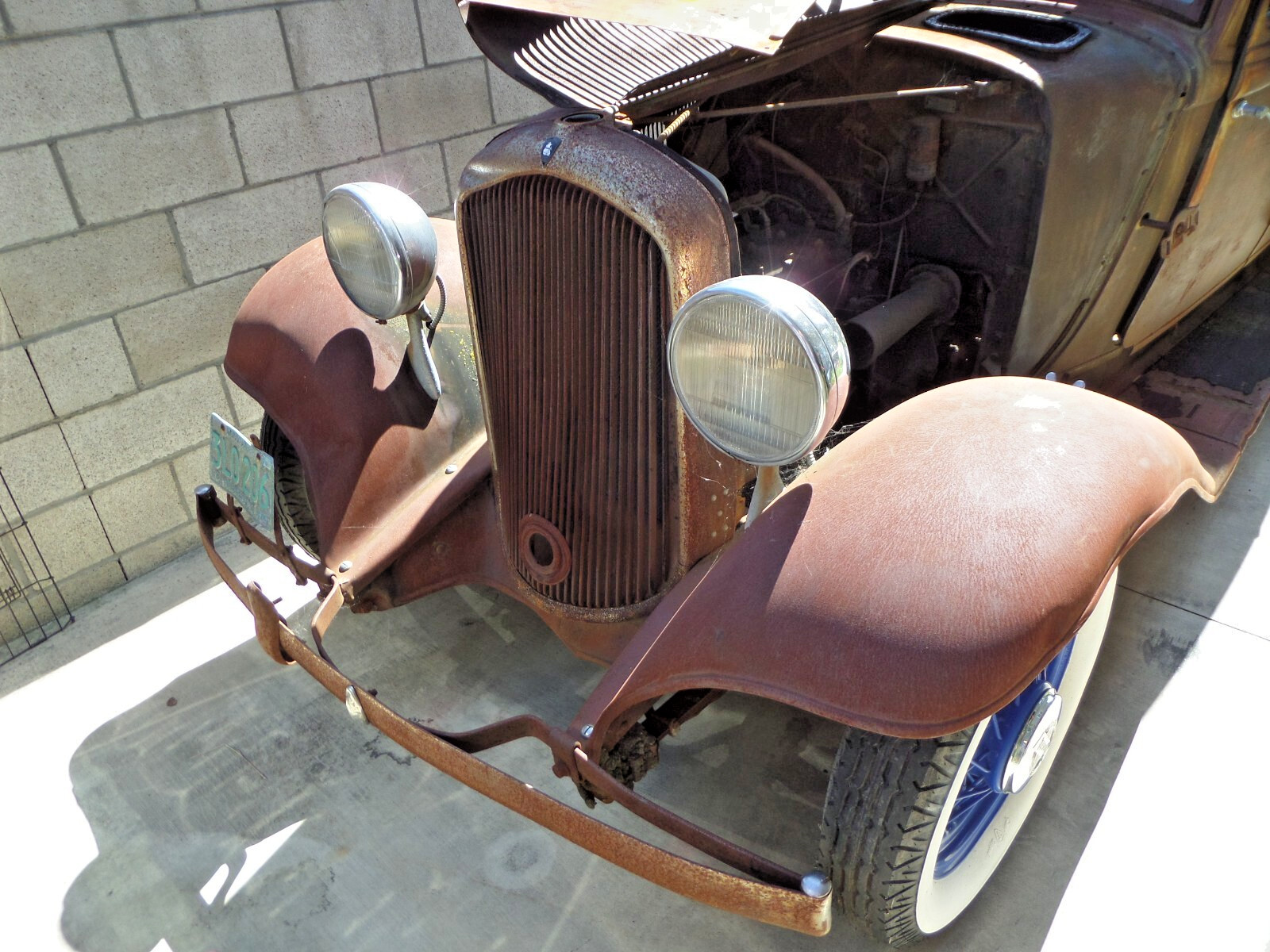 Plymouth-PB-Sedan-1932-Sedan-17