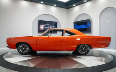 Plymouth-Road-Runner-1968-1