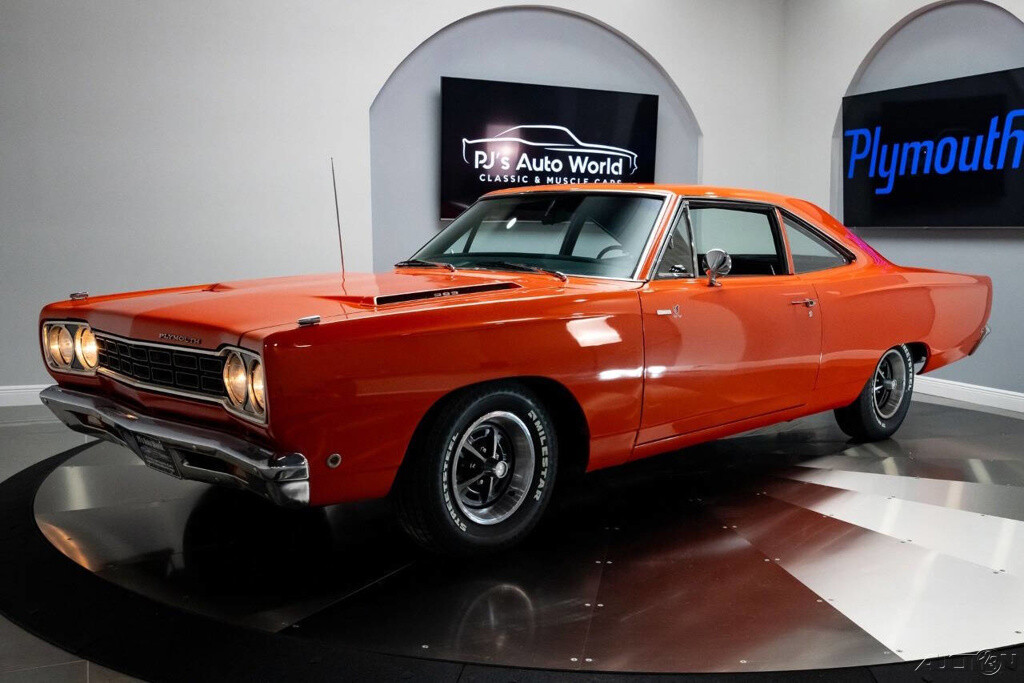 Plymouth-Road-Runner-1968-17