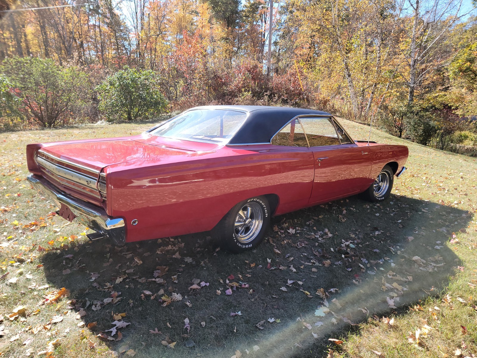 Plymouth-Road-Runner-1968-hardtop-1