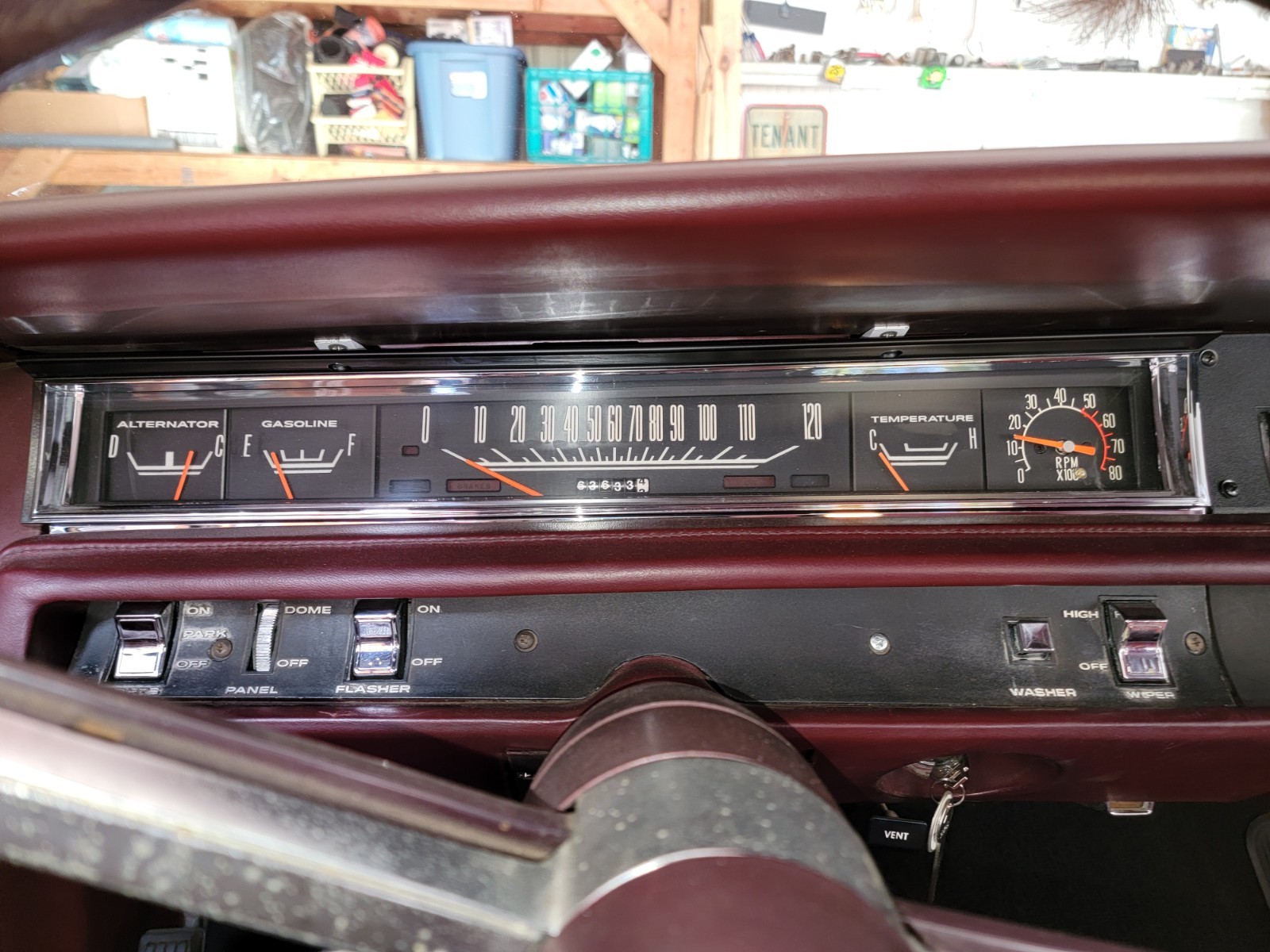 Plymouth-Road-Runner-1968-hardtop-11