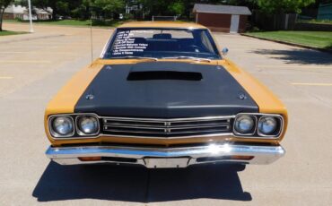 Plymouth-Road-Runner-1969-17