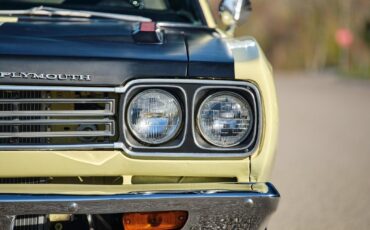 Plymouth-Road-Runner-1969-2-Door-30