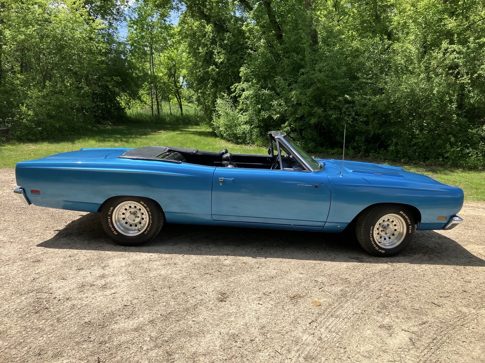 Plymouth-Road-Runner-1969-Convertible-1