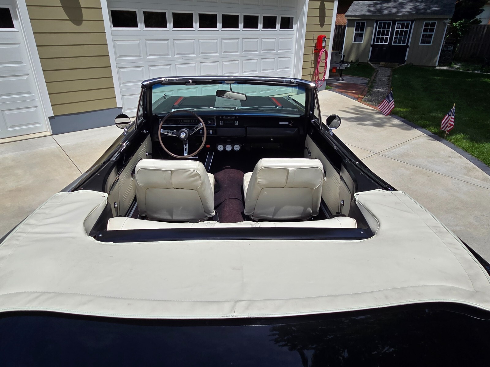 Plymouth-Road-Runner-1969-Convertible-11