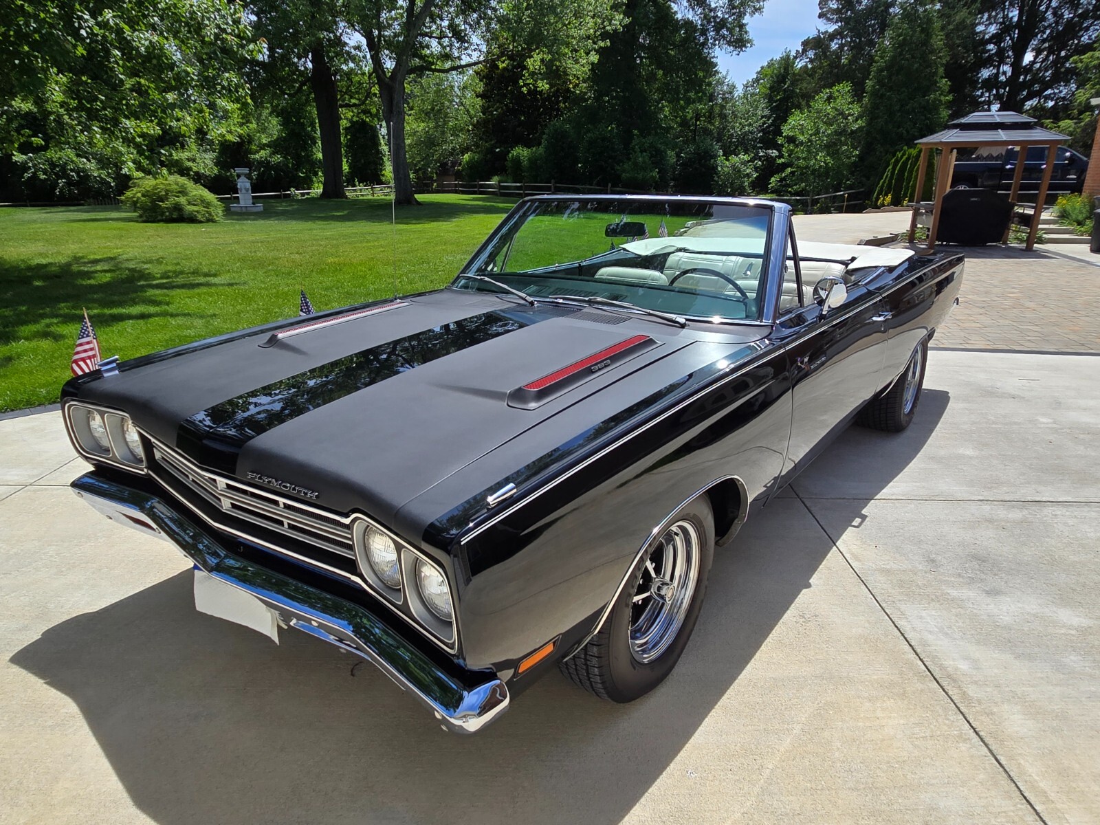 Plymouth-Road-Runner-1969-Convertible-12
