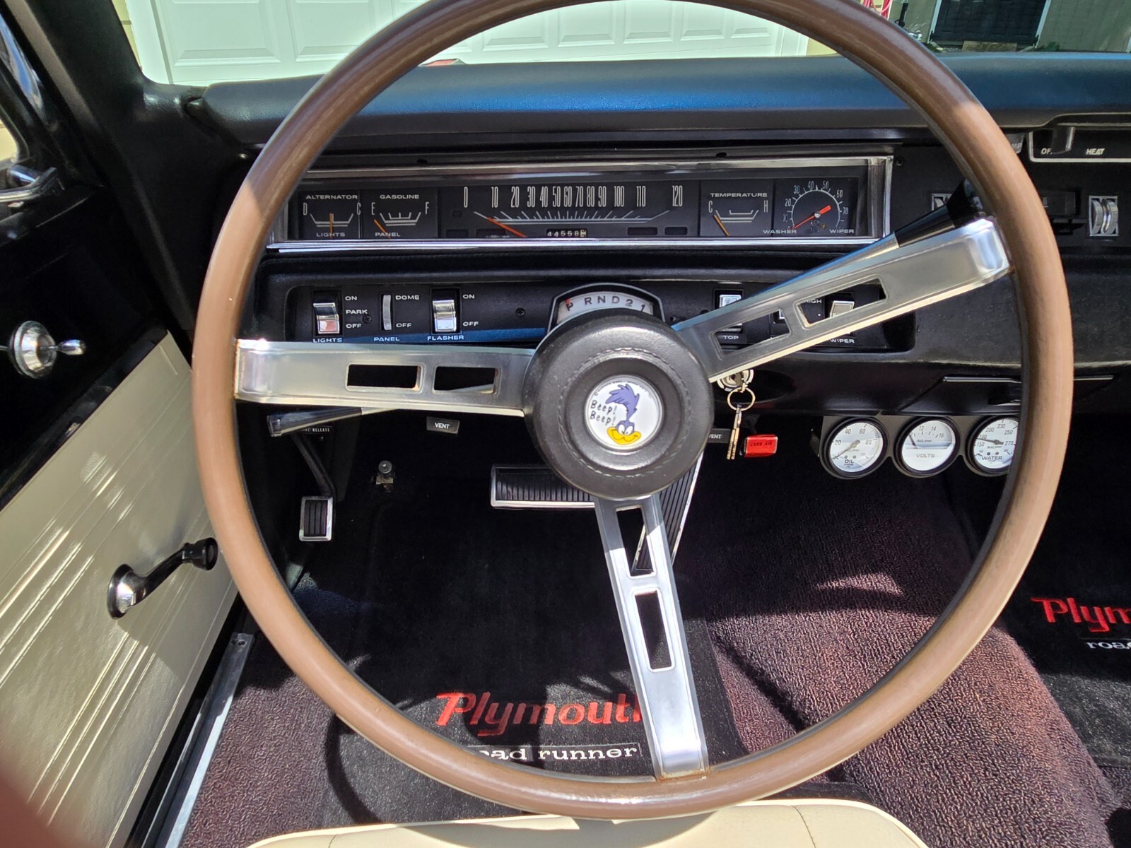 Plymouth-Road-Runner-1969-Convertible-16