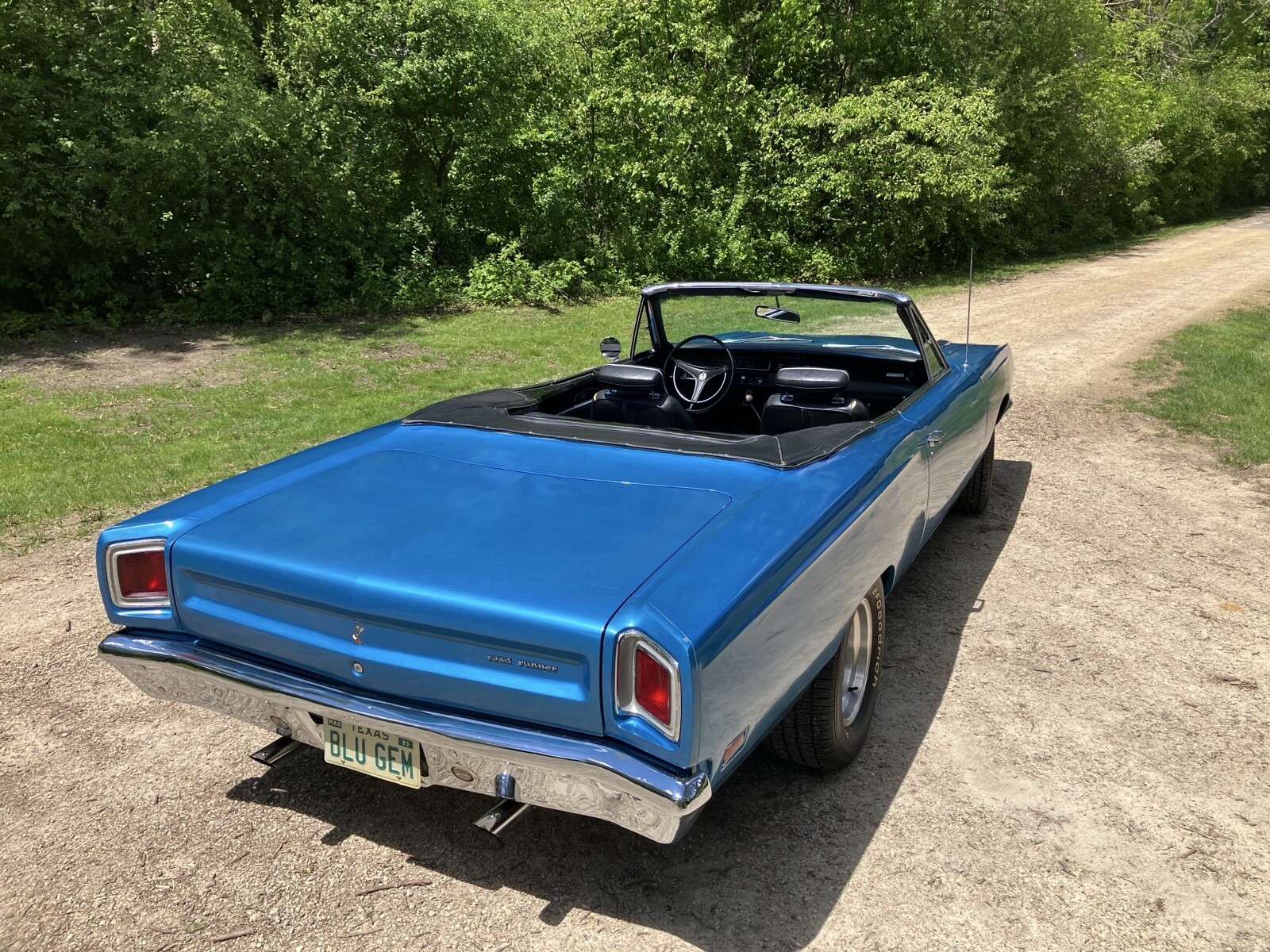 Plymouth-Road-Runner-1969-Convertible-2